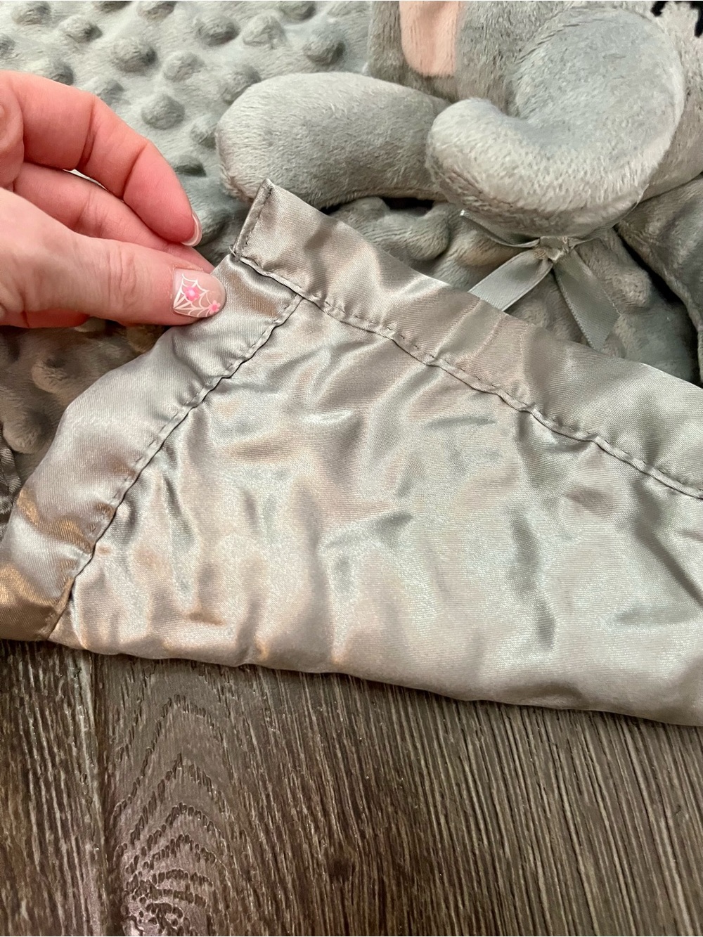 Elephant security blanket - Picture 3 of 4